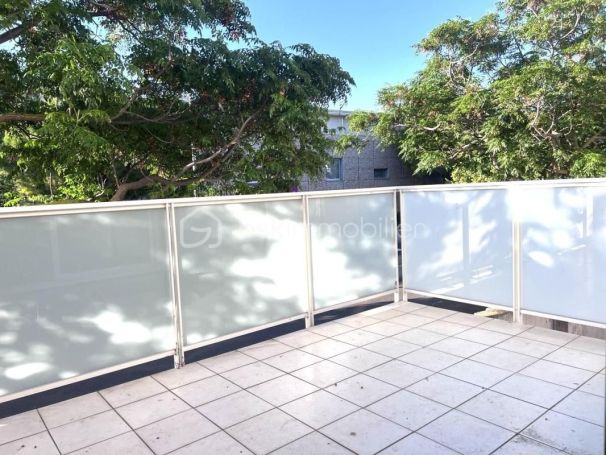 A louer APPARTEMENT T2 42 M2 TERRASSE BORD DE MER FRONTIGNAN
