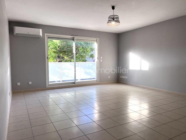 A louer APPARTEMENT T2 42 M2 TERRASSE BORD DE MER FRONTIGNAN