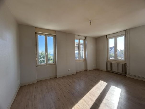 A vendre APPARTEMENT T3 46 M2 VUE MER LANGRUNE SUR MER