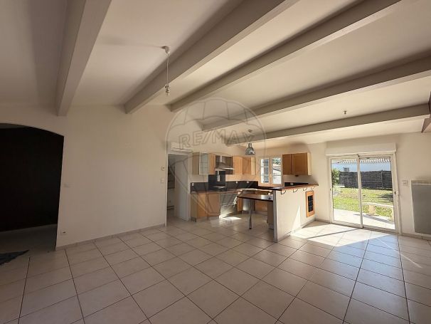 A louer MAISON  CONTEMPORAINE  FONTCOUVERTE