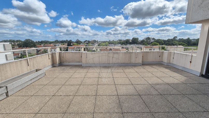 A louer APPARTEMENT T3 73 M2 TERRASSE  MERIGNAC