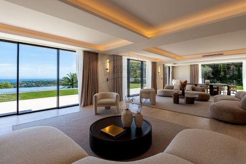A louer MAISON CONTEMPORAINE VUE MER VILLEFRANCHE SUR MER