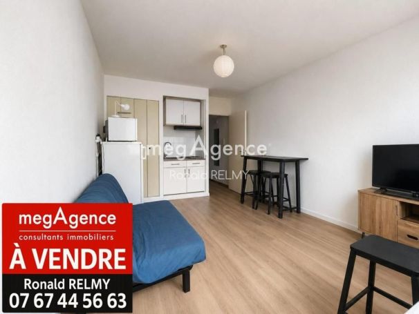 A louer STUDIO  21 M2 PLAGE à PIED LES SABLES D OLONNE