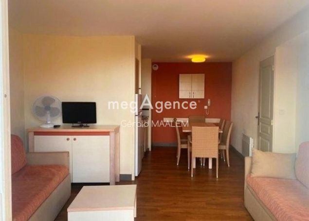 A louer APPARTEMENT T3 37 M2 TERRASSE VUE MER SAINT RAPHAEL
