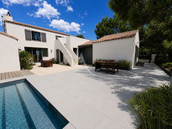 A louer MAISON  CONTEMPORAINE VUE MER TALMONT SAINT HILAIRE