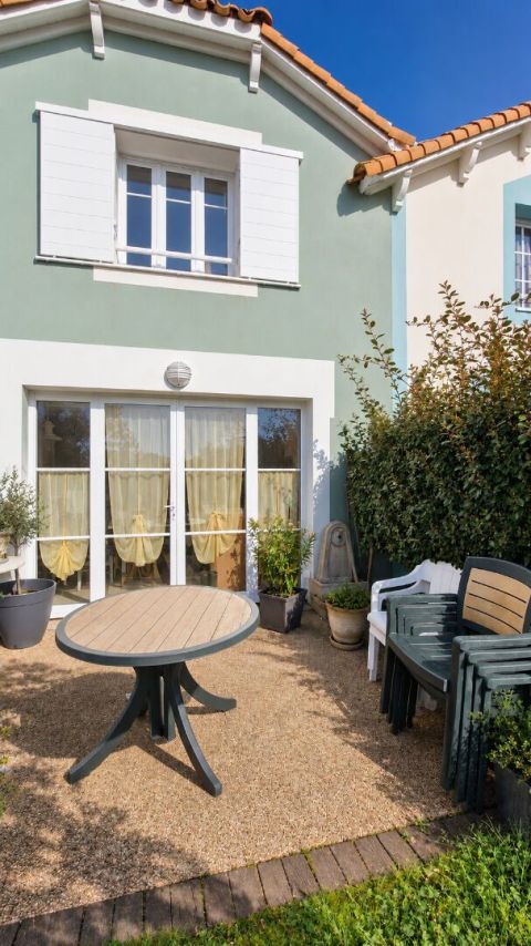 A vendre MAISON 3 PIECES 44 M2 BORD DE MER TALMONT SAINT HILAIRE