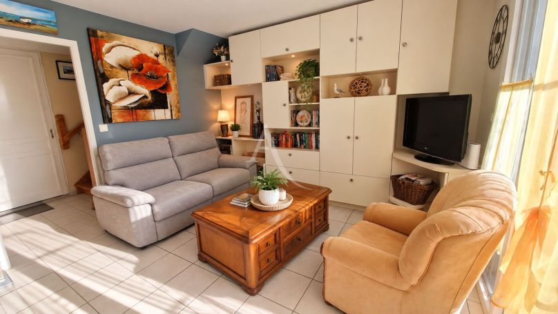 A vendre MAISON  3 PIECES 44 M2 BORD DE MER TALMONT SAINT HILAIRE