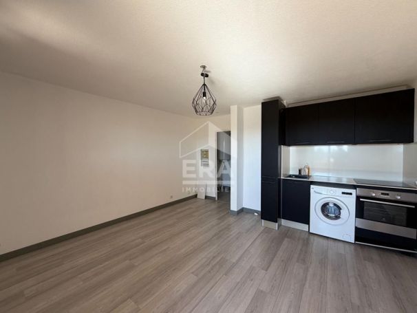 A louer STUDIO  27 M2 TERRASSE BORD DE MER CAGNES SUR MER