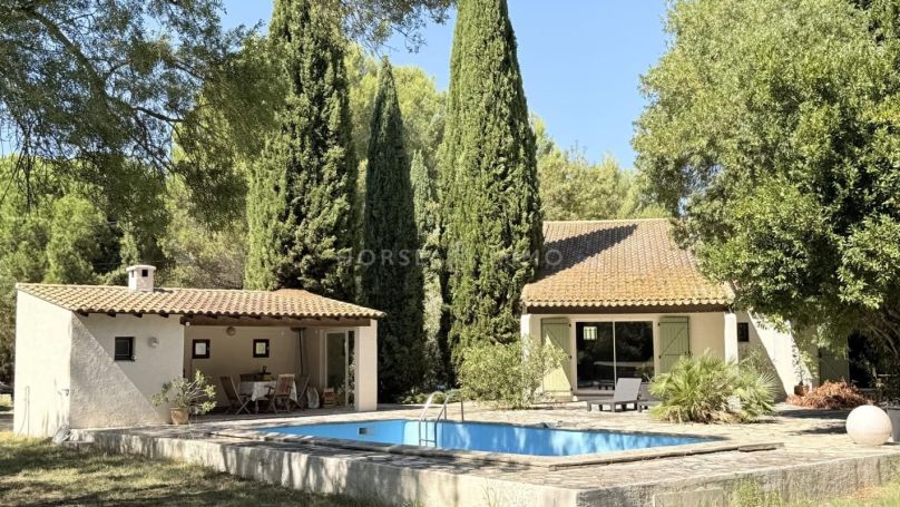 A vendre MAISON 5 PIECES 140 M2 BORD DE MER POUSSAN