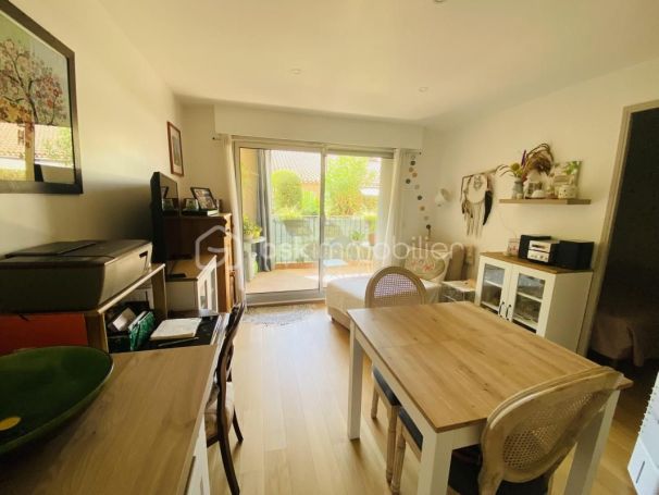A louer APPARTEMENT NEUF T2 28 M2 TERRASSE  LE BEAUSSET