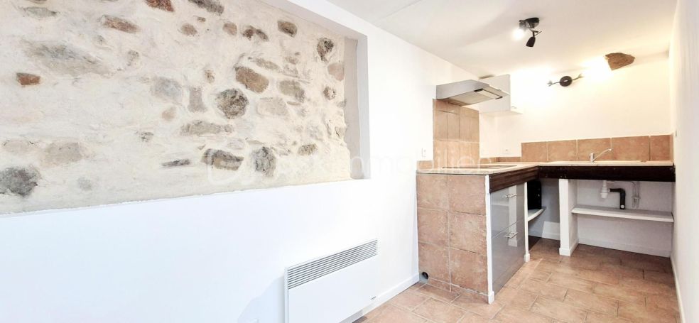 A louer APPARTEMENT T2 57 M2  MEOUNES LES MONTRIEUX