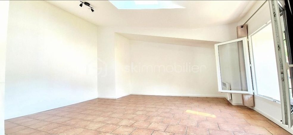 A louer APPARTEMENT T2 57 M2  SOLLIES PONT