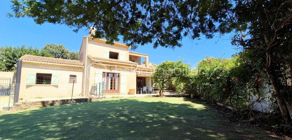 A vendre MAISON  4 PIECES 100 M2 PLAGE à PIED BORMES LES MIMOSAS