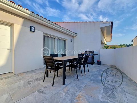 A louer MAISON 4 PIECES 81 M2 BORD DE MER NISSAN LEZ ENSERUNE