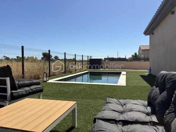 A louer MAISON  4 PIECES 105 M2  ROUBIA