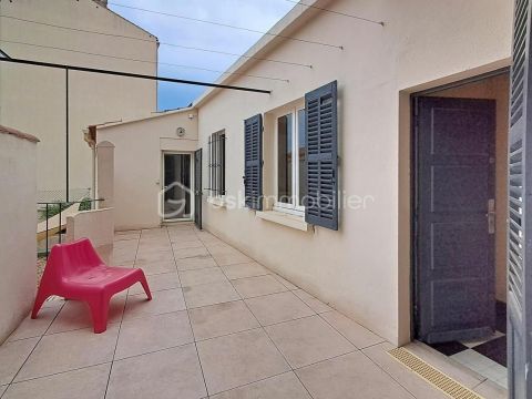 A louer APPARTEMENT T7 120 M2 TERRASSE BORD DE MER LA SEYNE SUR MER
