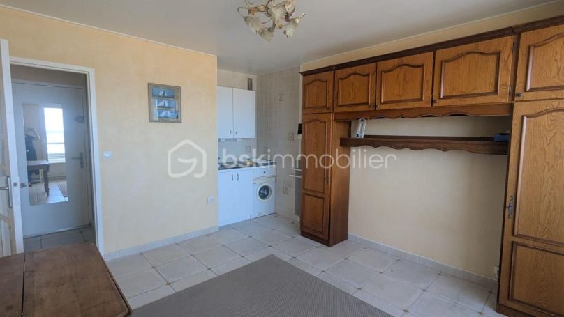 A louer STUDIO  18 M2 VUE MER COURSEULLES SUR MER