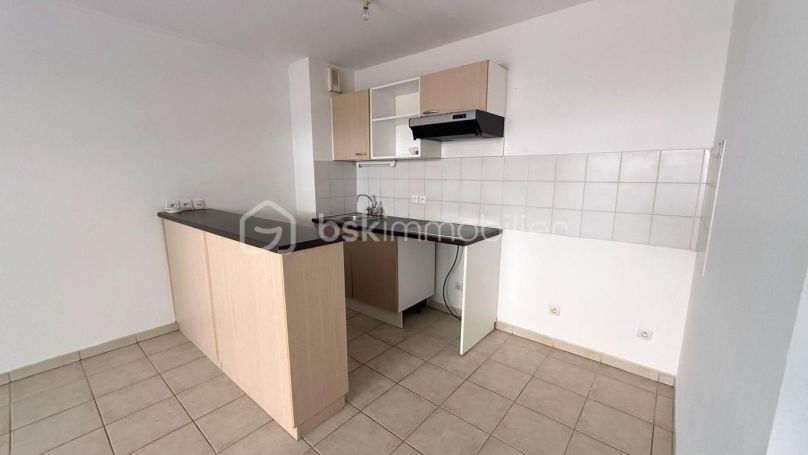 A louer APPARTEMENT T3 61 M2 TERRASSE BORD DE MER MIRAMAS