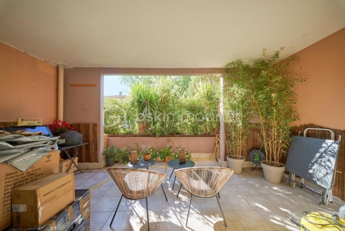 A louer APPARTEMENT T3 63 M2 TERRASSE BORD DE MER SAINT CYR SUR MER