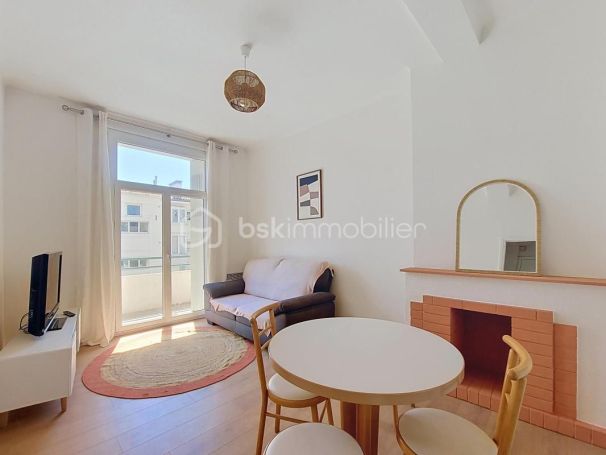 A louer APPARTEMENT T2 40 M2 BORD DE MER TOULON