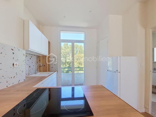 A louer APPARTEMENT T2 40 M2 BORD DE MER TOULON