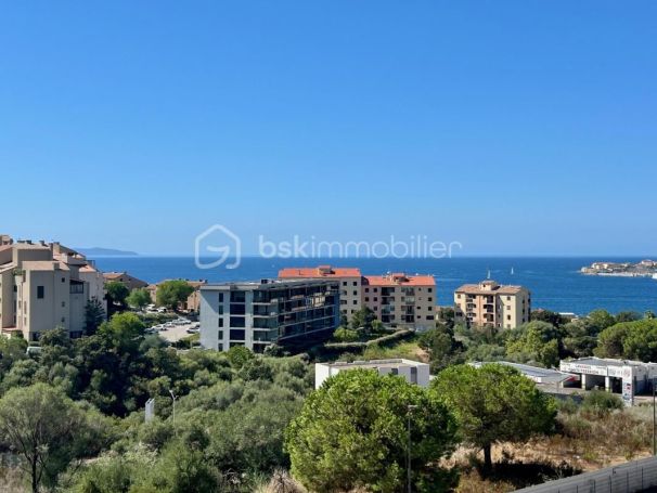 A louer APPARTEMENT T3 70 M2 TERRASSE VUE MER AJACCIO