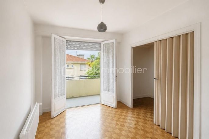 A louer STUDIO  29 M2  BILLERE
