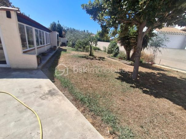 A louer MAISON  6 PIECES 114 M2  PEZILLA LA RIVIERE
