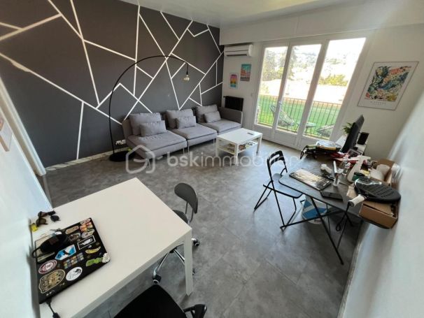 A louer APPARTEMENT T2 50 M2 BORD DE MER NICE