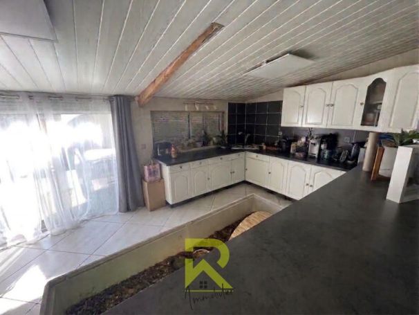 A louer MAISON  4 PIECES 86 M2  POMEROLS