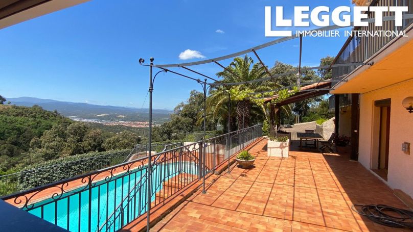 A vendre MAISON  6 PIECES 217 M2  LE BOULOU