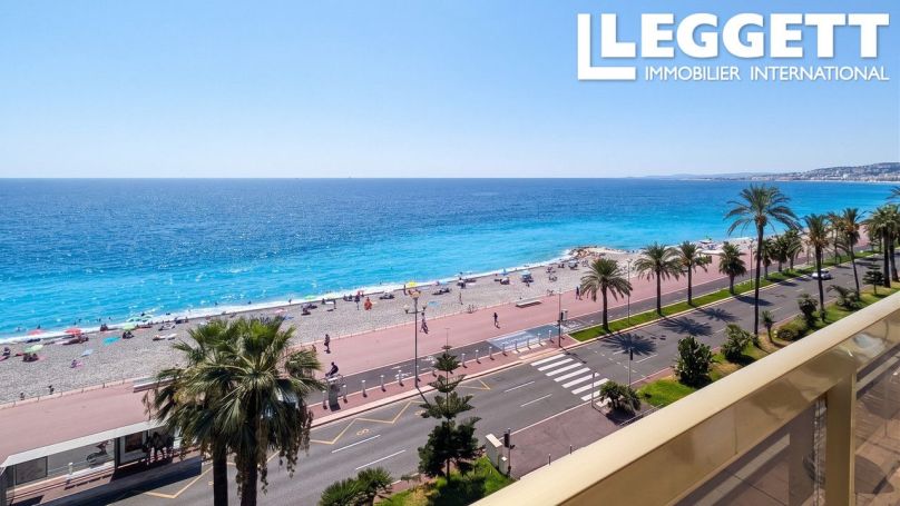 A louer APPARTEMENT DE PRESTIGE T5 158 M2 PIEDS DANS L'EAU NICE