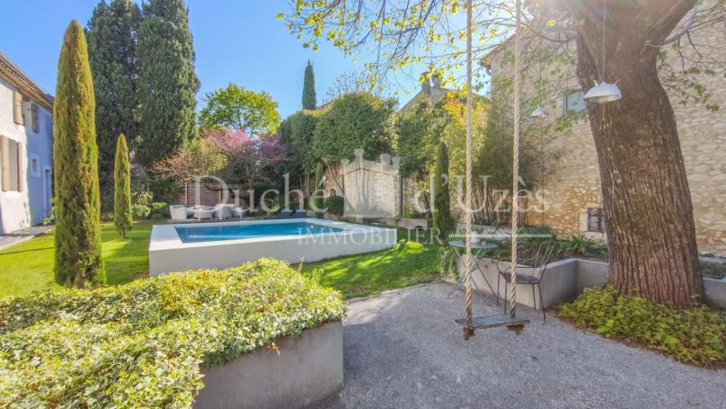 A louer MAISON  DE MAîTRE  UZES