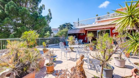 A louer APPARTEMENT T3 81 M2 TERRASSE VUE MER NICE