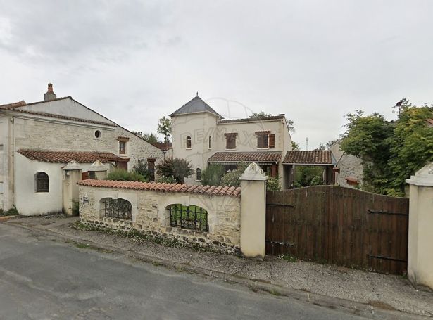 A vendre GîTE  BUSSAC SUR CHARENTE