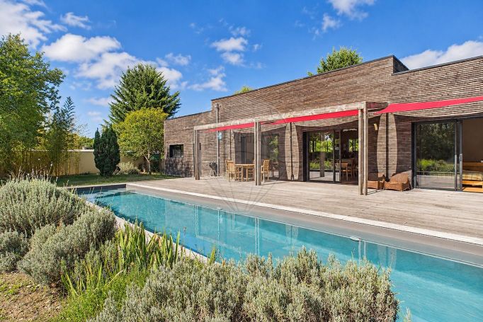 A louer MAISON  CONTEMPORAINE BORD DE MER LES MATHES