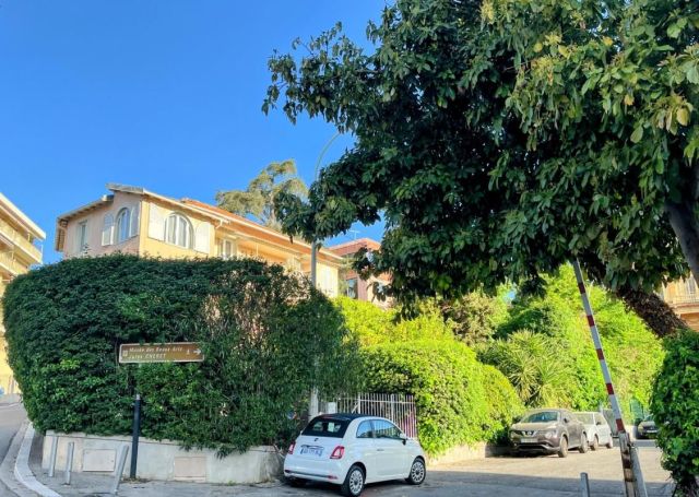 A louer APPARTEMENT T3 67 M2 BORD DE MER NICE