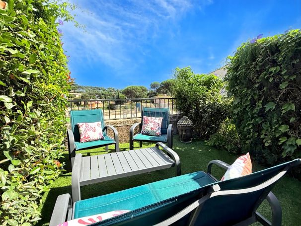 A louer STUDIO  23 M2 TERRASSE BORD DE MER SAINTE MAXIME