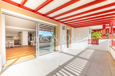 A louer APPARTEMENT DE PRESTIGE T3 118 M2 TERRASSE SOORTS HOSSEGOR centre-ville, plages, golf