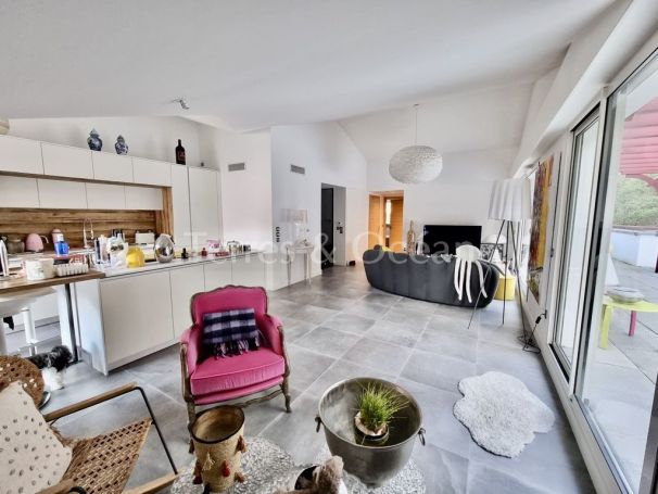 A louer APPARTEMENT DE PRESTIGE T3 80 M2 TERRASSE BORD DE MER HOSSEGOR