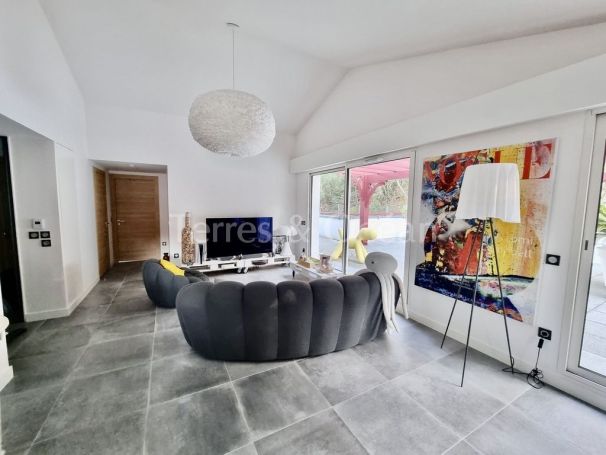 A louer APPARTEMENT DE PRESTIGE T3 80 M2 TERRASSE BORD DE MER HOSSEGOR
