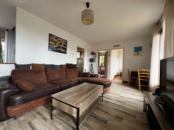 A vendre MAISON  4 PIECES 80 M2  ANGLES