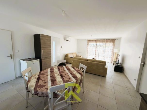 A louer MAISON  4 PIECES 88 M2  BESSAN