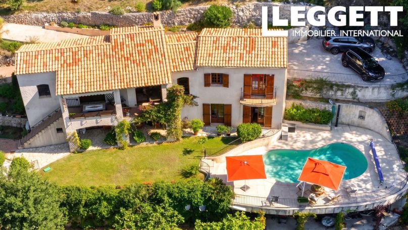 A louer MAISON  6 PIECES 164 M2  CARROS
