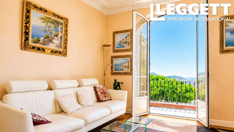 A louer MAISON  6 PIECES 174 M2 BORD DE MER NICE