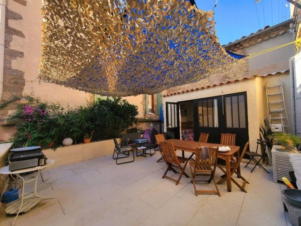 A louer APPARTEMENT T3 76 M2 TERRASSE PEZENAS
