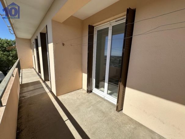 A louer APPARTEMENT T5 88 M2  BEZIERS