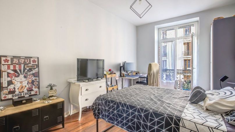 A louer APPARTEMENT T3 72 M2 BORD DE MER NICE