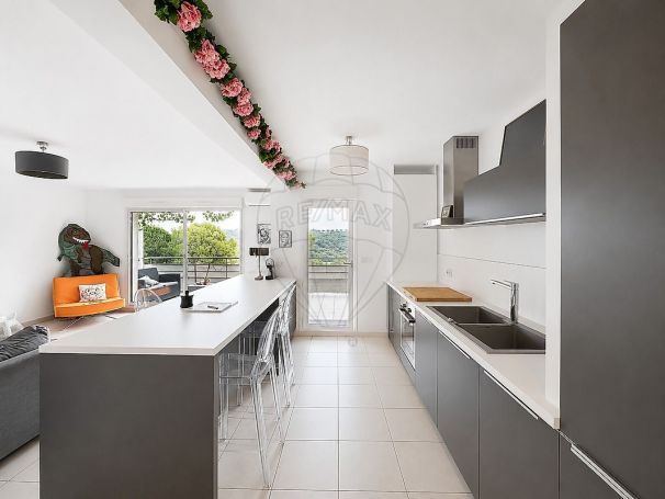 A louer APPARTEMENT T3 70 M2 TERRASSE  NIMES