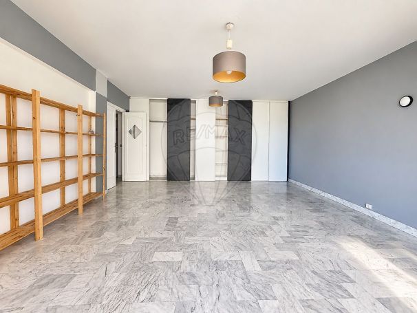 A louer APPARTEMENT T3 67 M2 TERRASSE BORD DE MER NICE